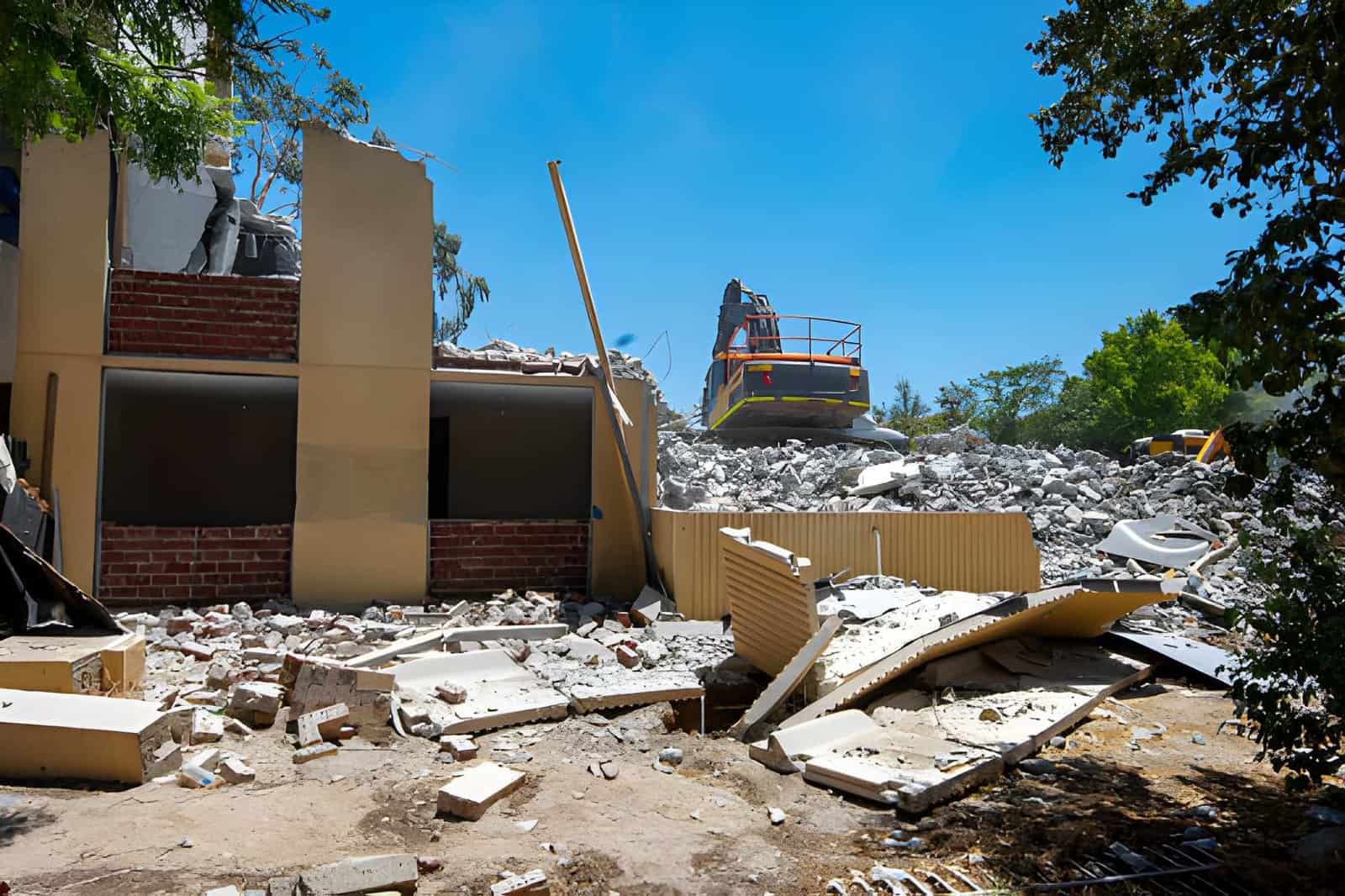 house demolition excavator full knockdown Melbourne